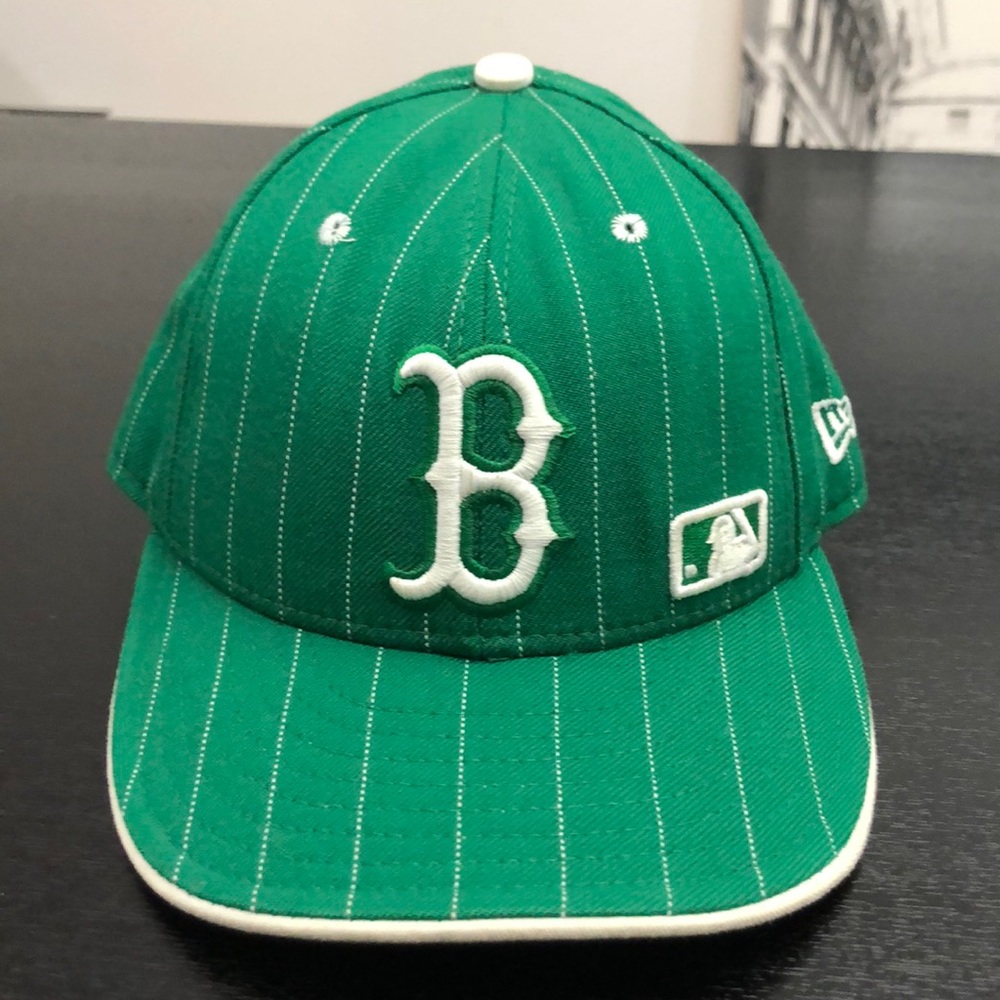Boston Red Sox Striped Hat